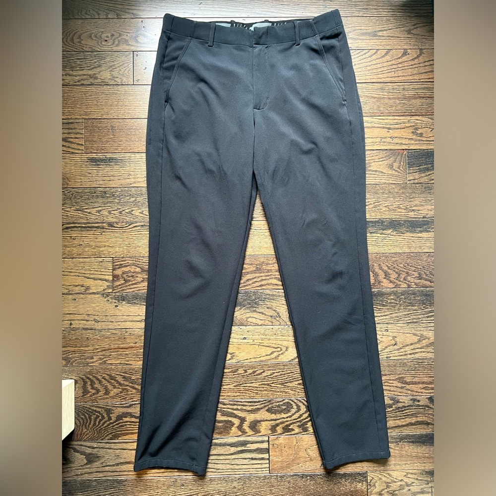 Black Nike dry fit golf pants. 32x32.